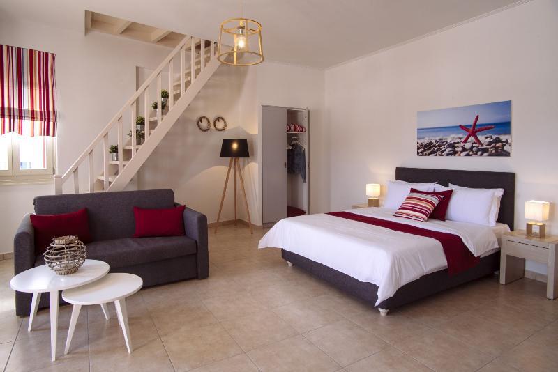 Aelia Apartments & Suites Livadi  Ngoại thất bức ảnh